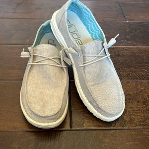 Tan canvas hey dudes